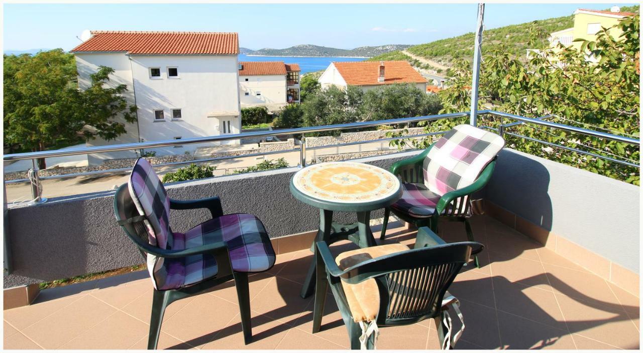 Apartments Ivan Perkov Tomas Bilo Primošten Εξωτερικό φωτογραφία
